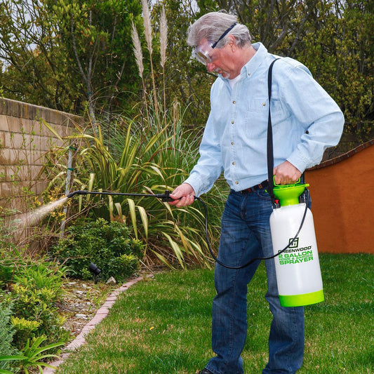 Poly Garden Sprayer, 2 Gallon